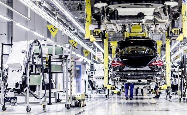 A Mercedes-Benz megkezdi új autógyárának építését Kecskeméten