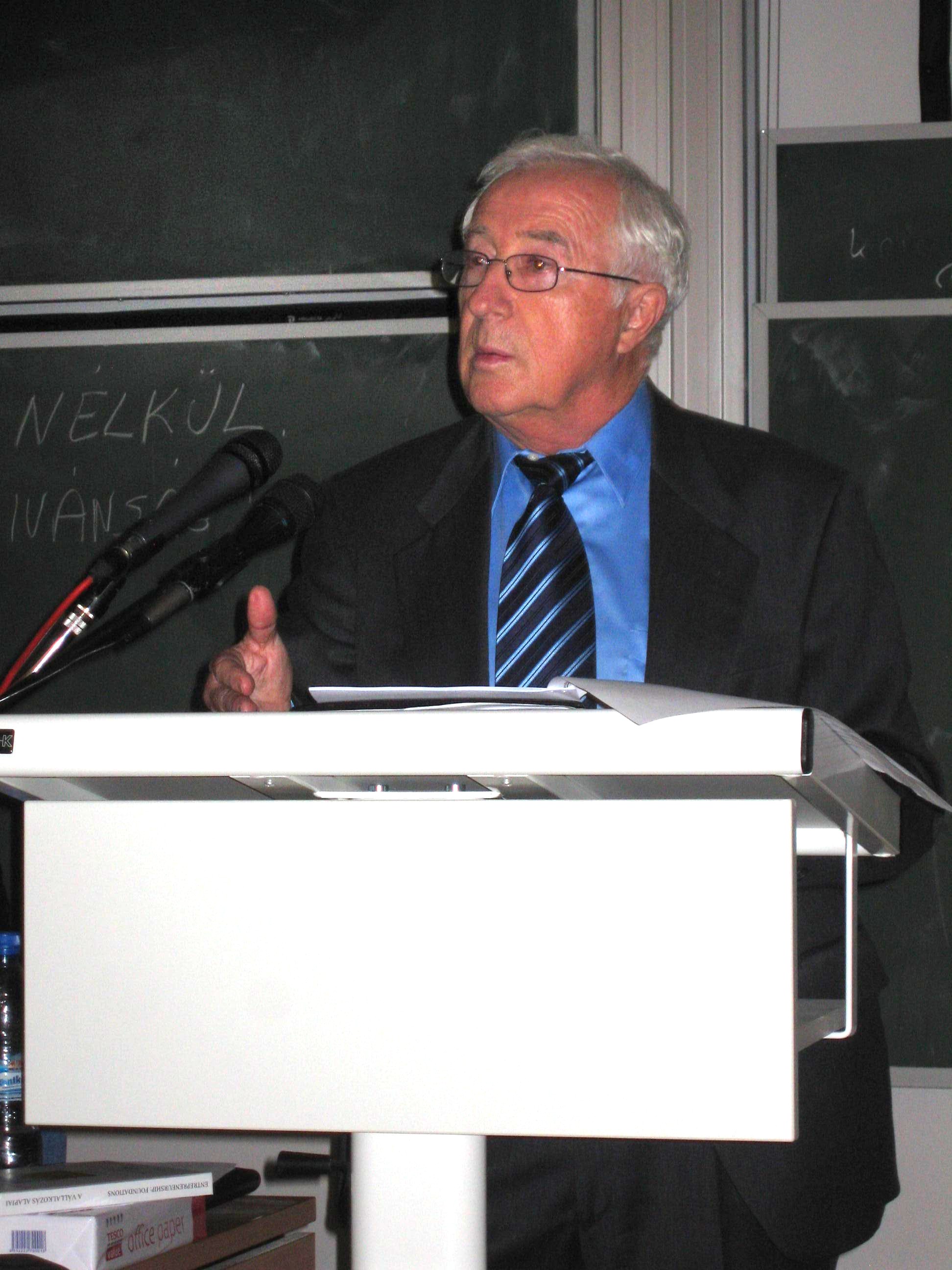 meszaros_laszlo_bemutetkozoja_a_megnyiton