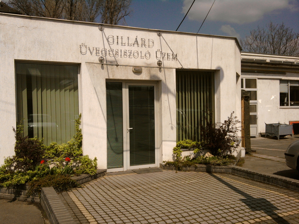 Gillárd üvegcsiszoló üzem