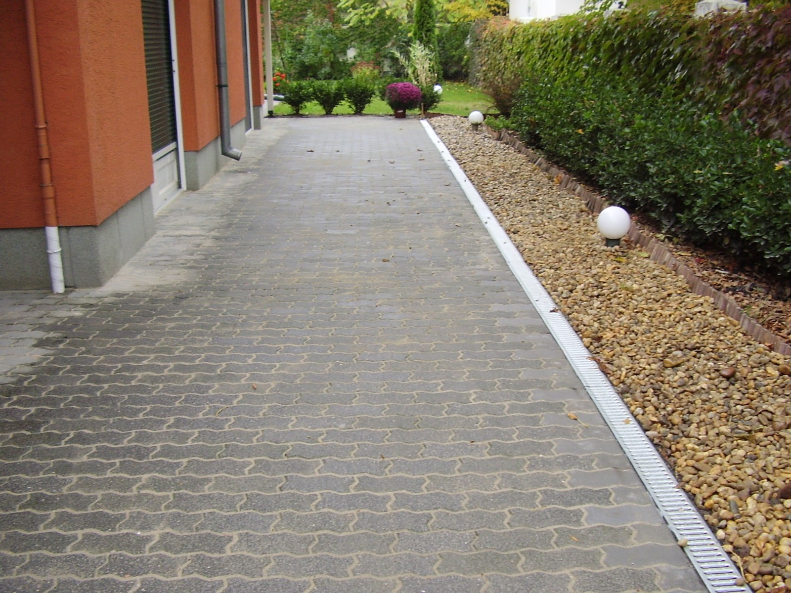 romai_parton_terkoburkolas_kertepites