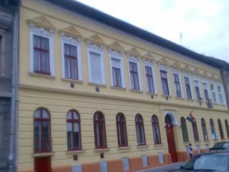 homlokzat_utanna_185_20100823160428_218.JPG