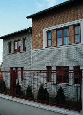 fa9_388_2010090293013_84.jpg