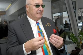 A rák és a gyógyszermaffia elleni küzdelem - Dávid Tamás professzor