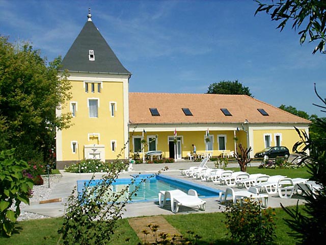 Club Thermál Kastély - kastélyszálló Poroszló Tisza tó, apartmanszállás Poroszló Tisza tó, Graeffl kastély, belföldi szállás Poroszló Tisza tó, thermál wellnes Poroszló Tisza tó, Valentin napi csomag, húsvéti csomag