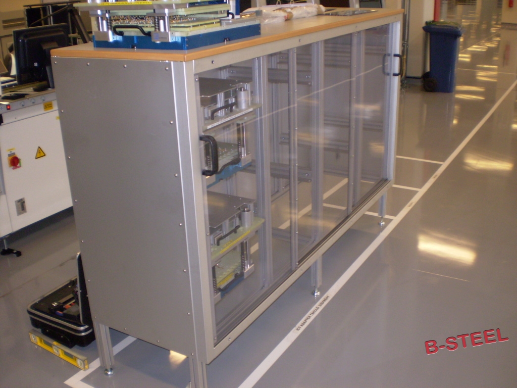 könnyű acélszerkezetek gyártása, alumínium profilokból készült egyedi berendezések, szerelősorok kiszolgálására alkalmas tároló és szállító berendezések, alkatrész szállító kocsik készítése ESD kivitelben