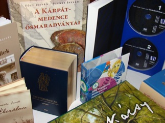 nyomdai előkészítés, kötészet, nyomtatás, élmetszés