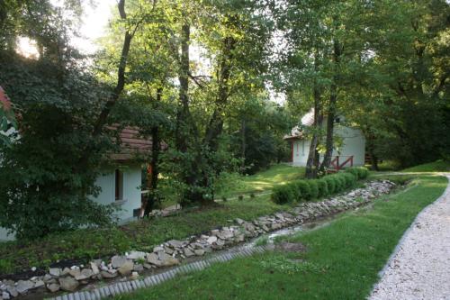 bakonyi-szallas_20110726105948_96.jpg