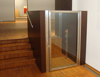 fuggoleges-szemelyemelok2_20110803104214_5.jpg