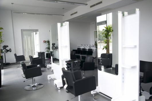 schwarzkopf fodrászat/szalon Budapest, professzionális hajápolási készítmények, exkluzív fodrászat/szalon Budapest,professzionális frizurák Budapest, trendi frizurák Budapest, divatfrizurák vágása Budapest,trendi frizurák vágása Budapest