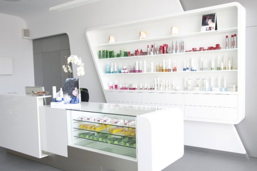 schwarzkopf fodrászat/szalon Budapest, professzionális hajápolási készítmények, exkluzív fodrászat/szalon Budapest,professzionális frizurák Budapest, trendi frizurák Budapest, divatfrizurák vágása Budapest,trendi frizurák vágása Budapest