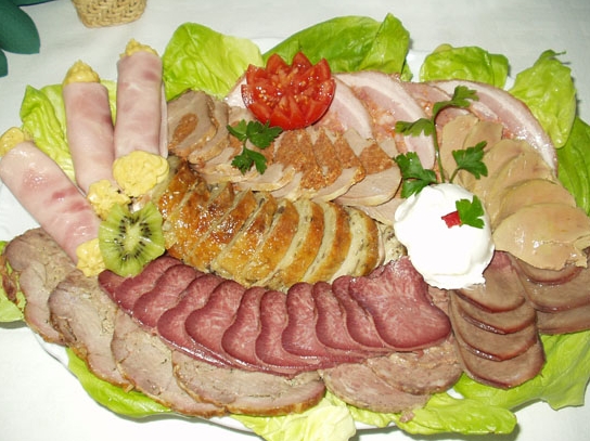 étterem, fogadó, rendezvényszervezés, napi menü, heti menü, étel házhozszállítás, közétkeztetés,vendéglátás, esküvő Esztergom Komárom 10-es út