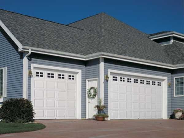 szekcion&aacute;lt kapu, kaputechnika, lakoss&aacute;gi gar&aacute;zskapu, lakoss&aacute;gi gar&aacute;zsajt&oacute;, gar&aacute;zskapu, gar&aacute;zsajt&oacute;, lakoss&aacute;gi szekcion&aacute;lt kapuk, szekcion&aacute;lt gar&aacute;zskapuk, lamell&aacute;s kapuk, hőszigetelt szekcion&aacute;lt kapu,