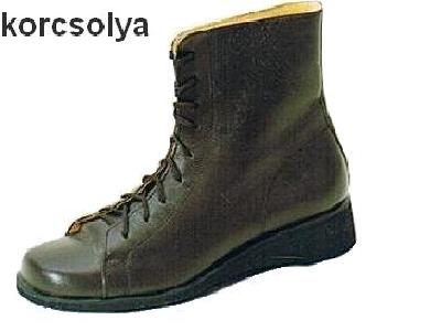 korcsolya magas-szárú - fűzős