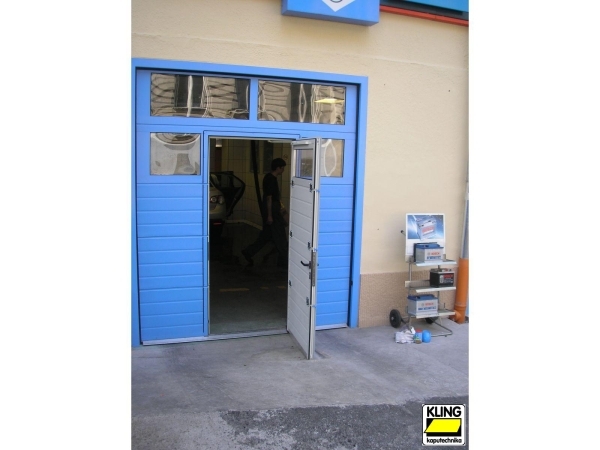 Ipari szekcion&aacute;lt kapuk, Lakoss&aacute;gi szekcion&aacute;lt kapuk, lapoz&oacute;kapuk forgalmaz&aacute;sa