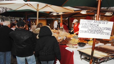 marcipan_aszalt_gyumolcsokkel kézműves marcipan_desszertek