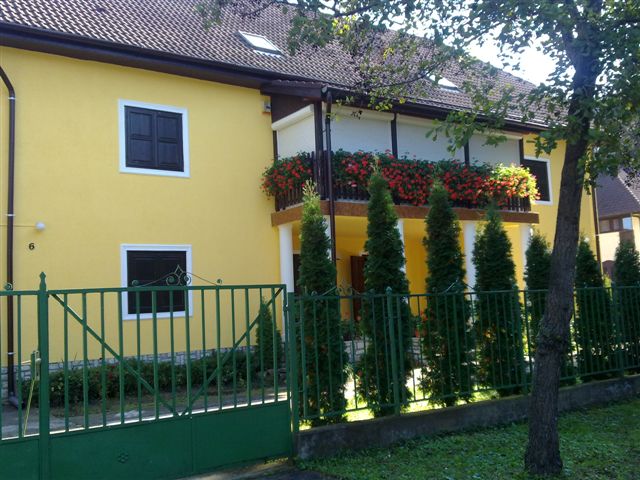 Siófoki szállás,balatoni szállás, Aranyparty szállás