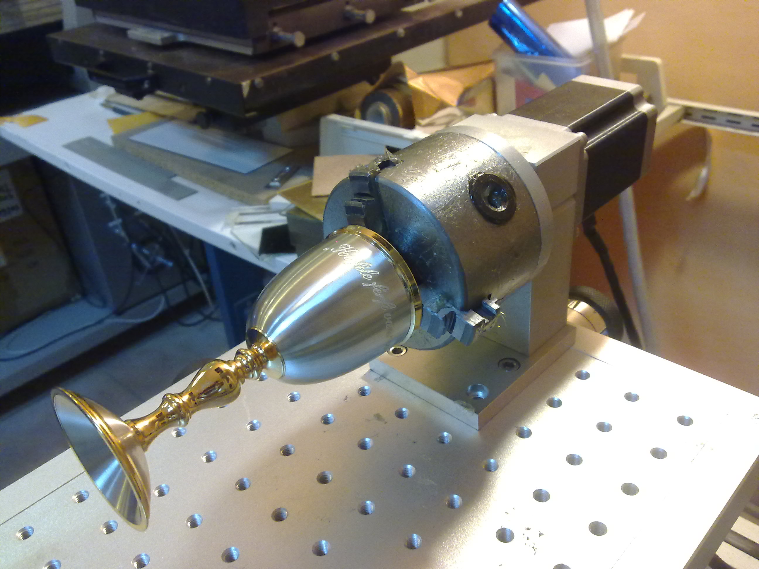 lézergravírozás, mechanikus gravírozás, fotó gravírozás
