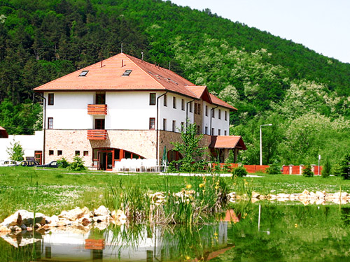 Zempléni szállás- Szállás Sátoraljaújhely, Zemplén hotel, Sátoraljaújhely hotel, Hotel Hunor élményszálló