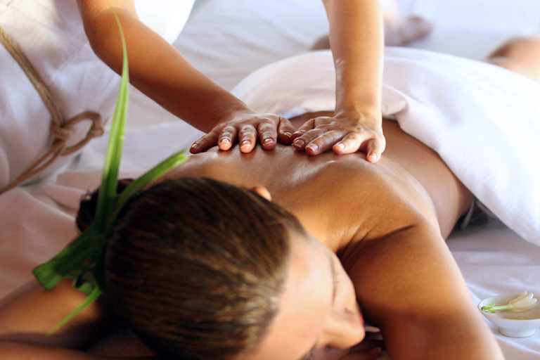 kedvezm&eacute;nyes sz&aacute;ll&aacute;s Szeged, c&eacute;ges rendezv&eacute;nyhelysz&iacute;n Szeged, csal&aacute;di rendezv&eacute;nyhelysz&iacute;n Szeged, esk&uuml;vői rendezv&eacute;nyhelysz&iacute;n Szeged, csal&aacute;di sz&aacute;ll&aacute;s Szeged, csal&aacute;di h&eacute;tv&eacute;ge Szeged