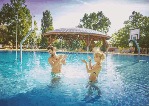 B&uuml;kf&uuml;rdő, f&uuml;rdő, strand