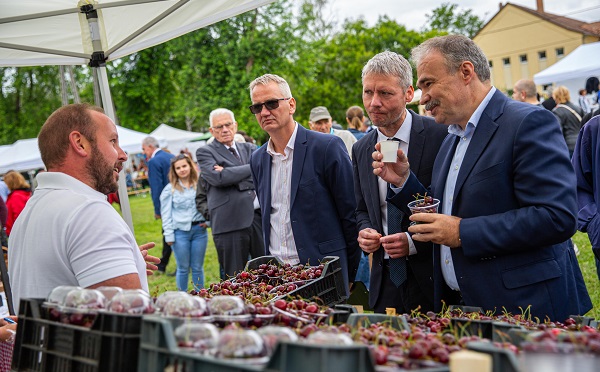 5,5 milliárd forint a kistermelők lehetőségeinek javítására